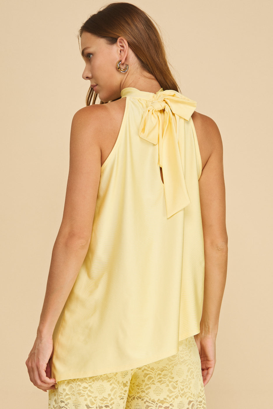 Avira Knit Shiny Blouse