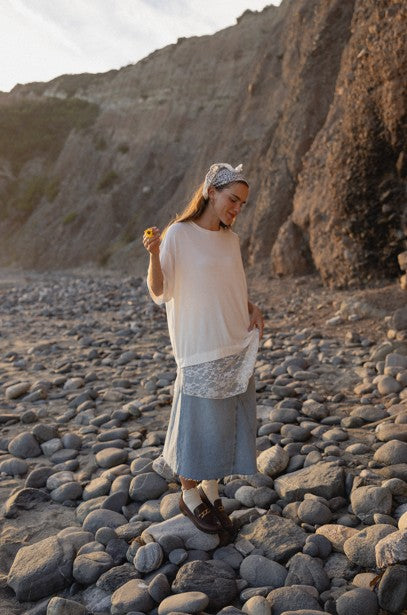 Liora T-shirt with Lace detail