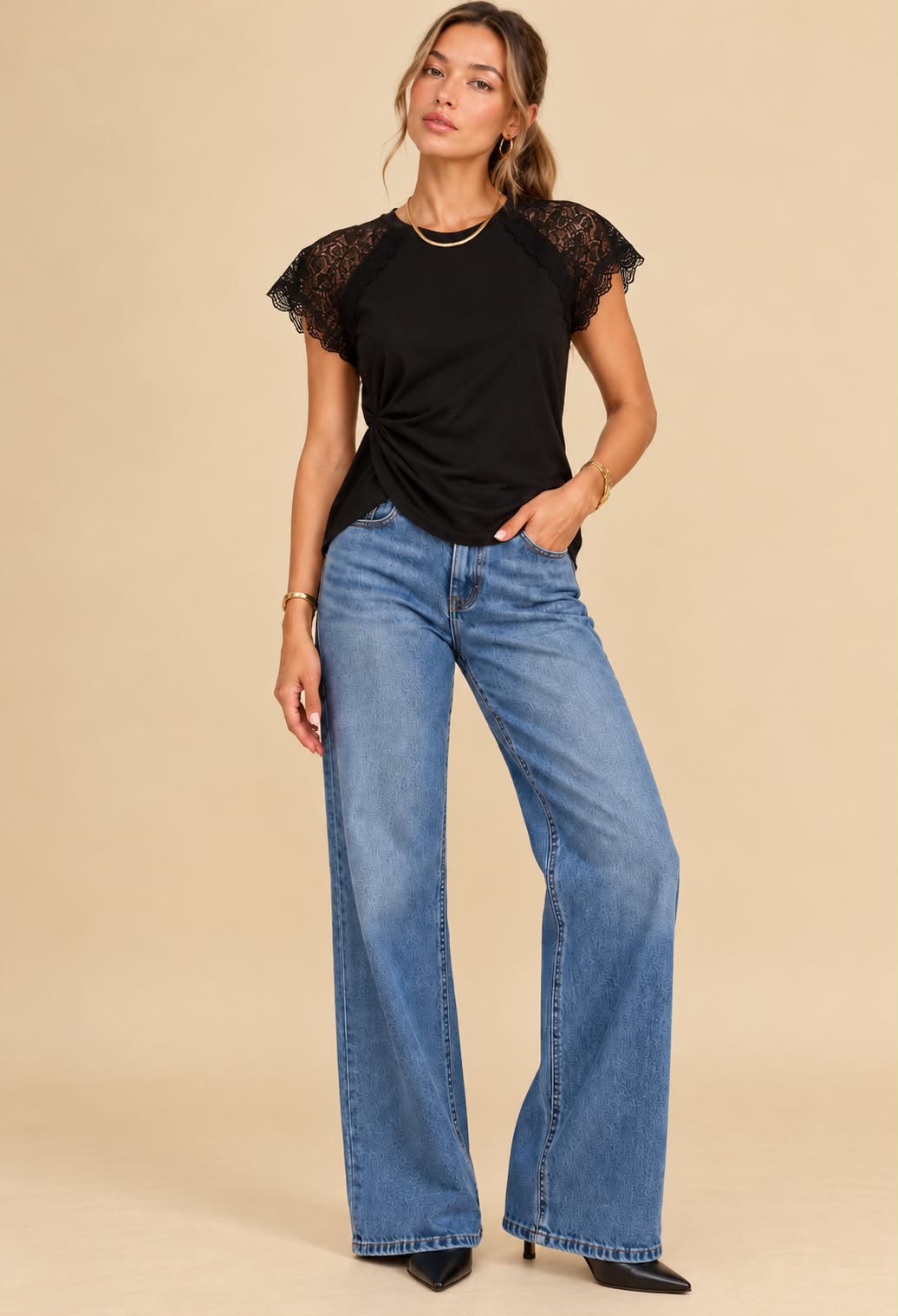Lucy Lace Sleeves Top